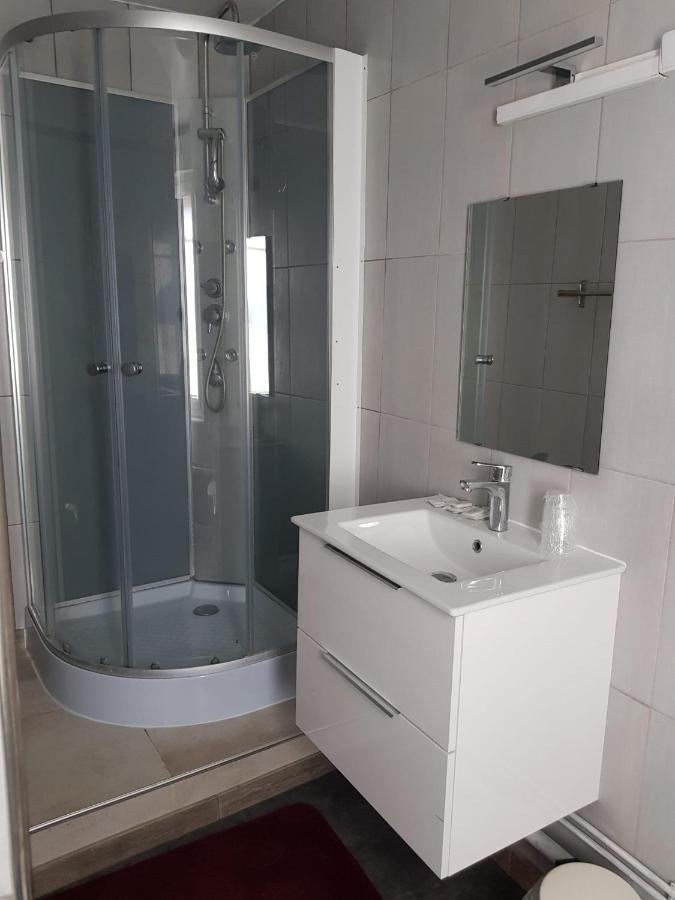 Hotellerie Normande Dozulé المظهر الخارجي الصورة